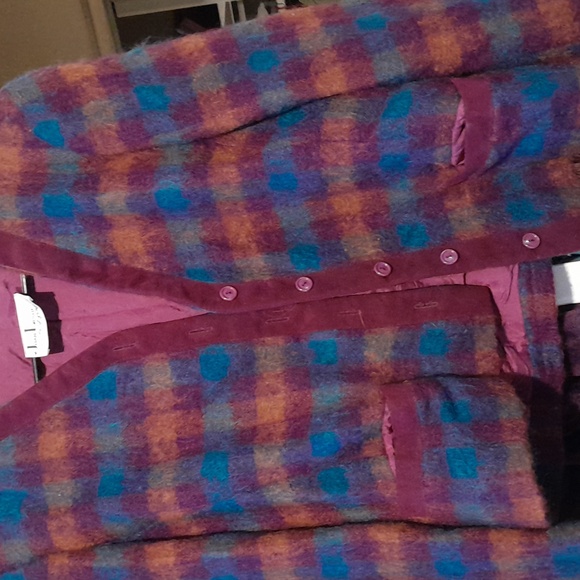 Is a wool blazer Joan leslie - Picture 2 of 3